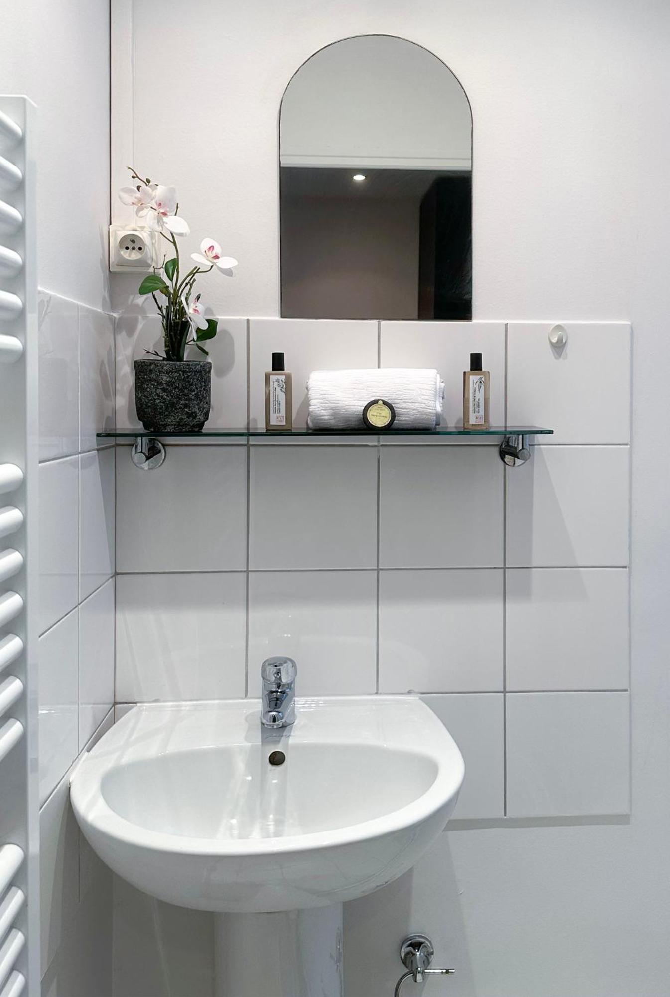 Peaceful Studio In Paris Ngoại thất bức ảnh